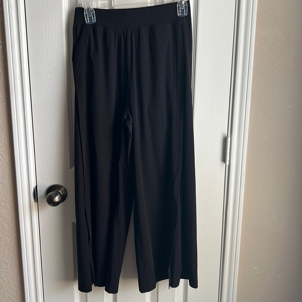 Zyia Active Workflow Cropped Pants